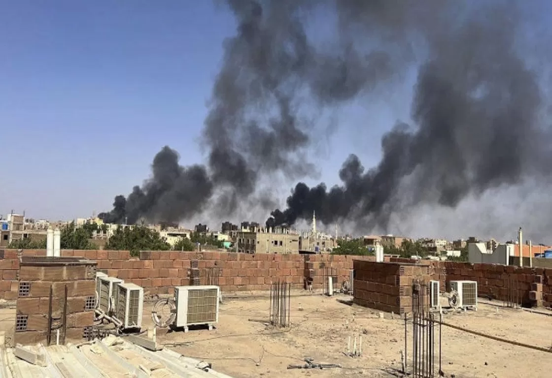 سفارات تتعرض للاقتحام والتخريب.. هل أصبحت البعثات الدبلوماسية أهدافاً مشروعة في السودان؟ سفارات تتعرض للاقتحام والتخريب.. هل أصبحت البعثات الدبلوماسية أهدافاً مشروعة في السودان؟