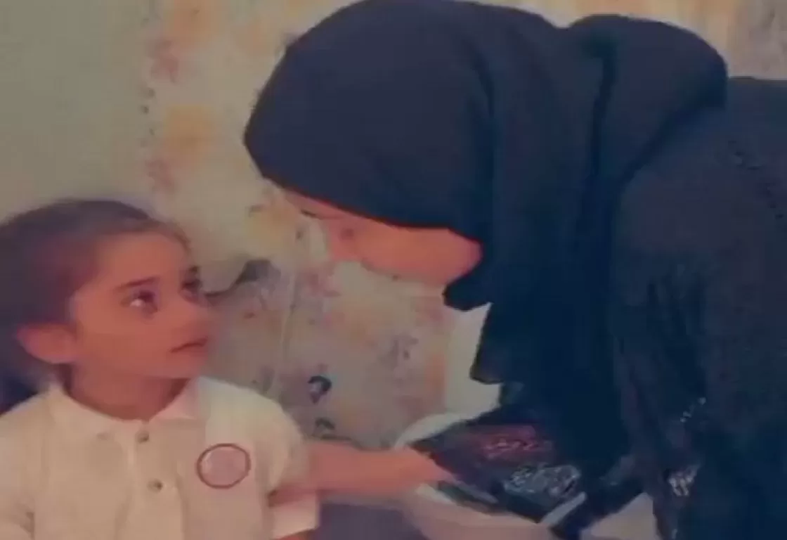 ضرب طفلة في حضانة يشعل مواقع التواصل الاجتماعي... ما القصة؟ ضرب طفلة في حضانة يشعل مواقع التواصل الاجتماعي... ما القصة؟