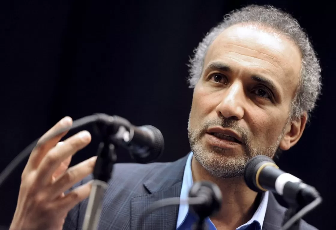 قضية أخلاقية جديدة تطارد حفيد البنا في سويسرا... ما التفاصيل؟ قضية أخلاقية جديدة تطارد حفيد البنا في سويسرا... ما التفاصيل؟