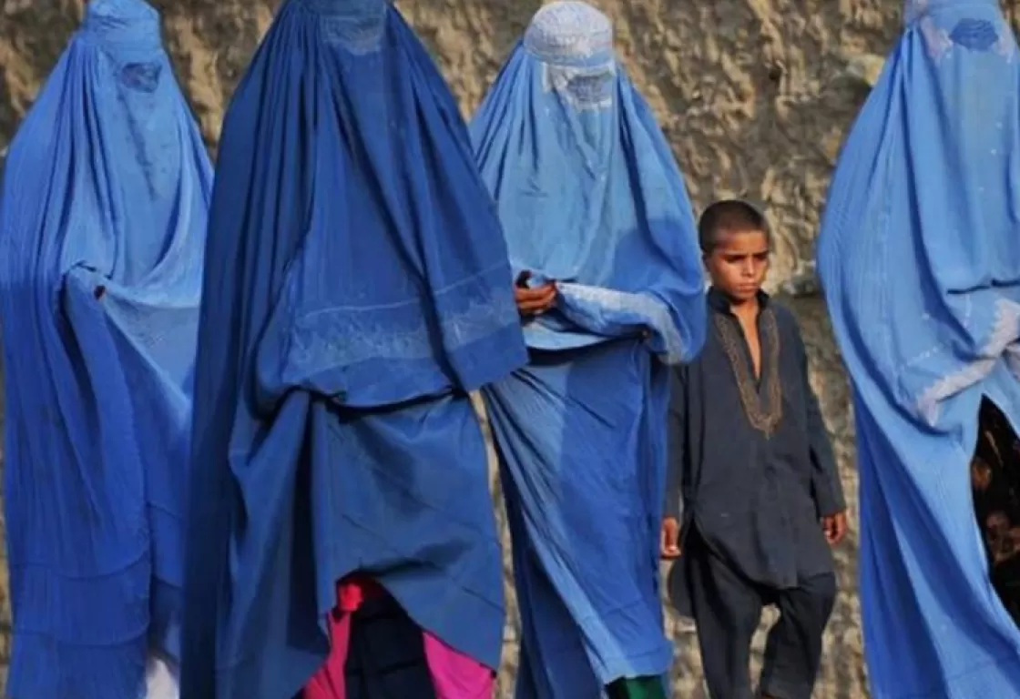 معاملة طالبان للمرأة تصنف كفصل عنصري بين الجنسين... كيف؟ معاملة طالبان للمرأة تصنف كفصل عنصري بين الجنسين... كيف؟