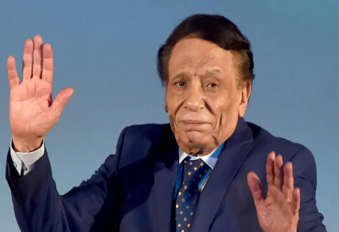 الضرائب تطالب الزعيم عادل إمام بدفع 6 ملايين جنيه والأخير يرفض لهذا السبب الضرائب تطالب الزعيم عادل إمام بدفع 6 ملايين جنيه والأخير يرفض لهذا السبب