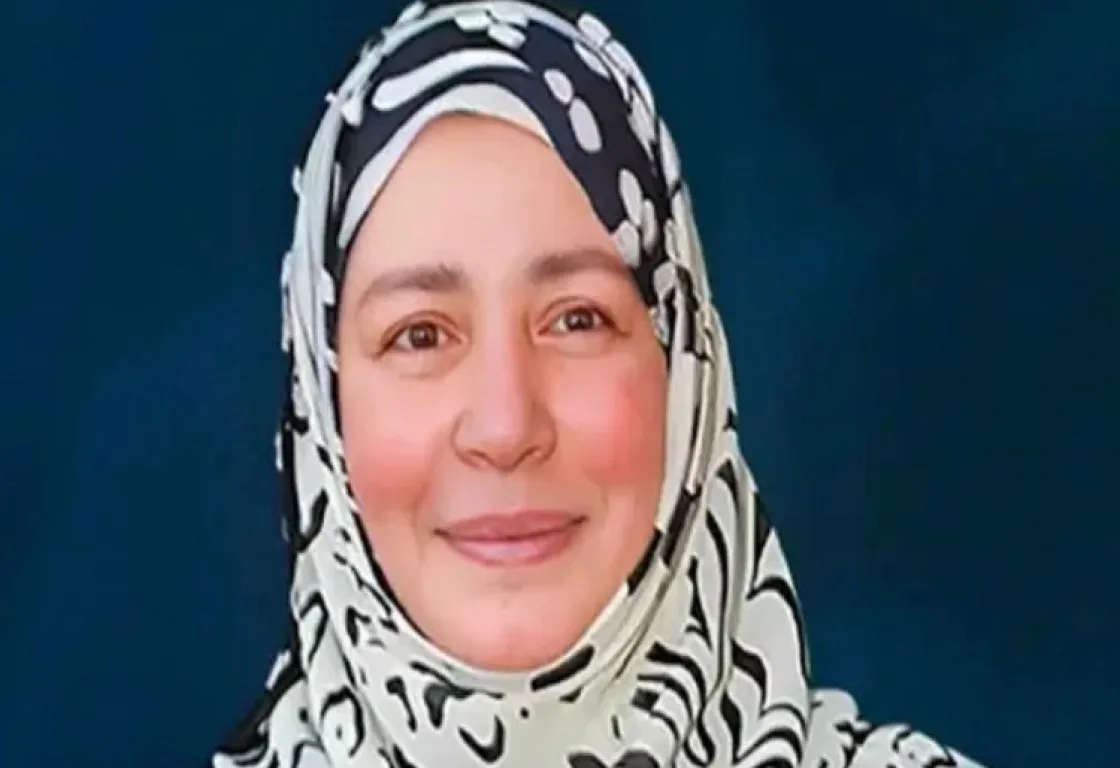 عودة عبلة كامل عبر بوابة الإعلانات تثير حالة من الجدل في مصر 