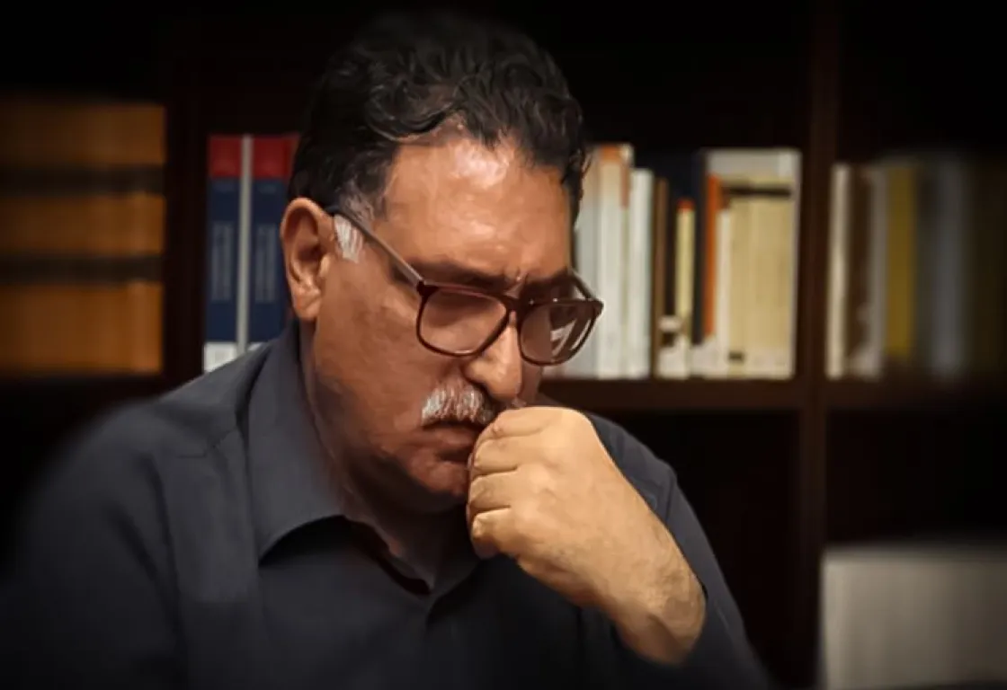 عزمي بشارة يروّج لشرعنة الحوثيين وإشراكهم في حكم اليمن إلى جانب الإخوان