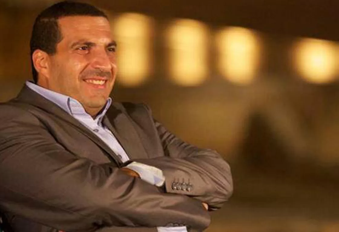 نشطاء التواصل الاجتماعي يشنون هجوماً على عمرو خالد بعد تخرج نجله... لماذا؟ نشطاء التواصل الاجتماعي يشنون هجوماً على عمرو خالد بعد تخرج نجله... لماذا؟