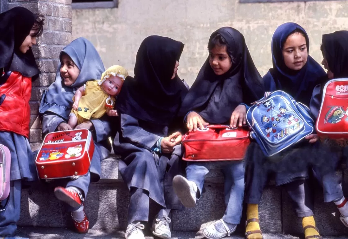 كشف نوع ومصدر السم الذي تُستهدف به مدارس الطالبات بإيران... والأهالي يخرجون عن صمتهم كشف نوع ومصدر السم الذي تُستهدف به مدارس الطالبات بإيران... والأهالي يخرجون عن صمتهم