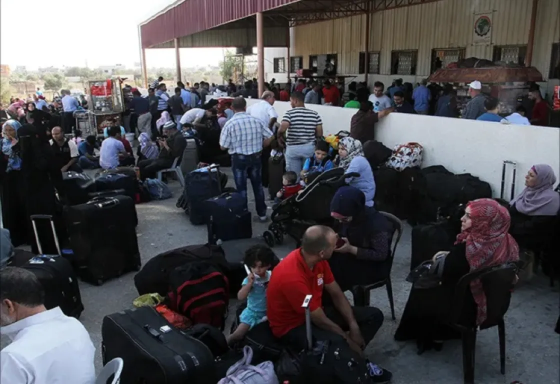 معبر رفح: زوجات عالقات على حافة الانفصال