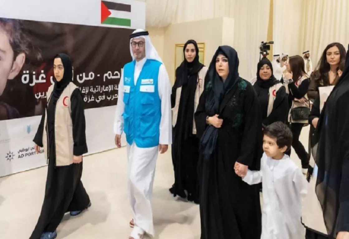 حملة "تراحم من أجل غزة" تحظى بإقبال كبير... مساعدات إماراتية جديدة للفلسطينيين حملة "تراحم من أجل غزة" تحظى بإقبال كبير... مساعدات إماراتية جديدة للفلسطينيين