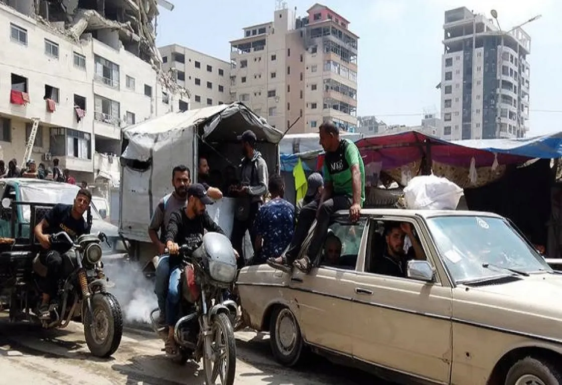 مركبات مدمرة على قيد الحياة: كيف يتنقل سكان غزة بعد تدمير وسائل النقل؟ مركبات مدمرة على قيد الحياة: كيف يتنقل سكان غزة بعد تدمير وسائل النقل؟