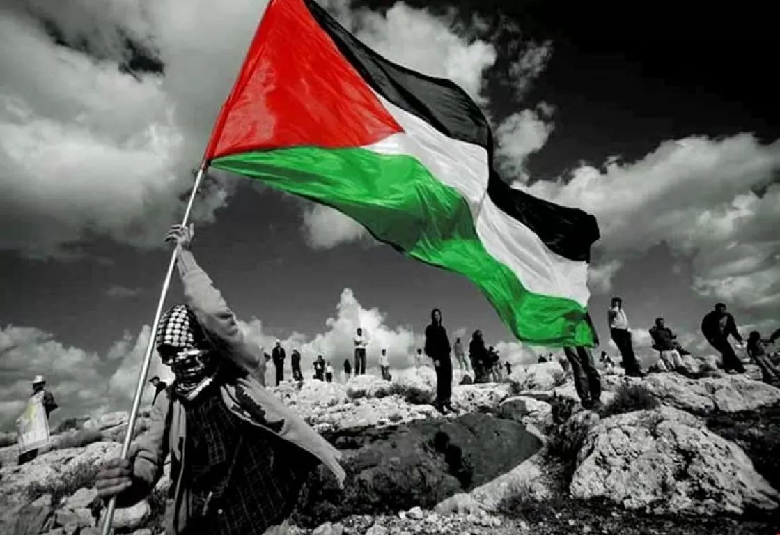 اضطراب المثقفين الفلسطينيين إزاء نكبة غزة بين حماس وفتح