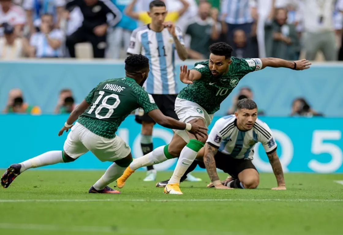 المنتخبان الآسيويان السعودية واليابان يتفننان في الفوز على بطلي العالم المنتخبان الآسيويان السعودية واليابان يتفننان في الفوز على بطلي العالم
