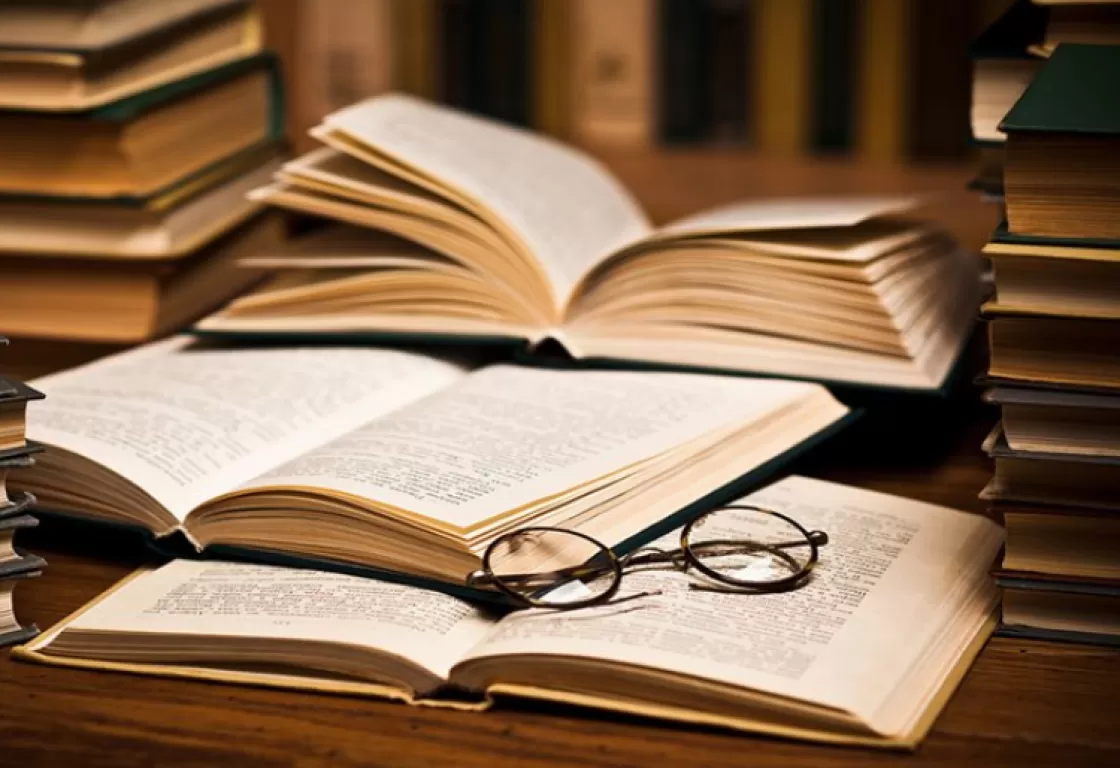 "هنا علاج الروح": استخدام الكتب لعلاج الأمراض النفسية "هنا علاج الروح": استخدام الكتب لعلاج الأمراض النفسية
