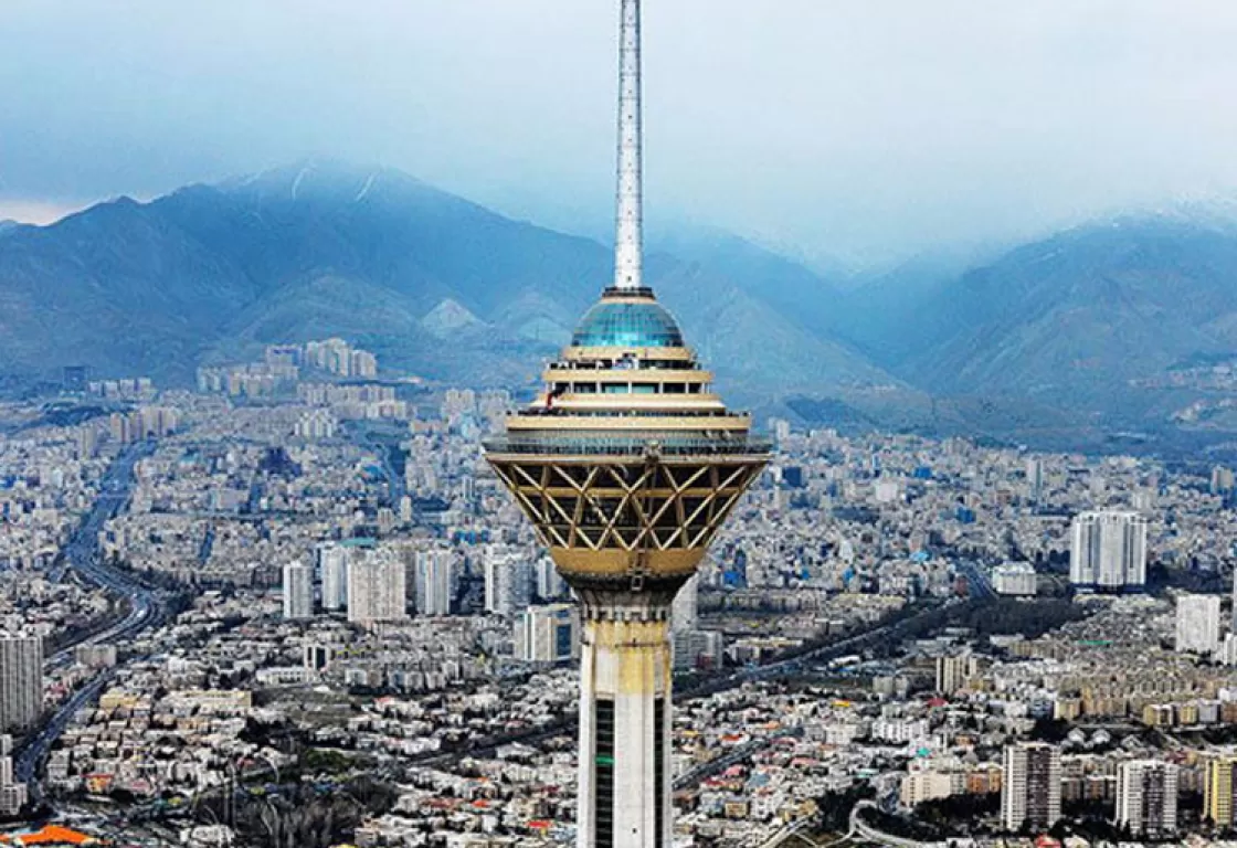 "أكتب لكم من طهران": البحث عن الحرية في أرض القمع "أكتب لكم من طهران": البحث عن الحرية في أرض القمع