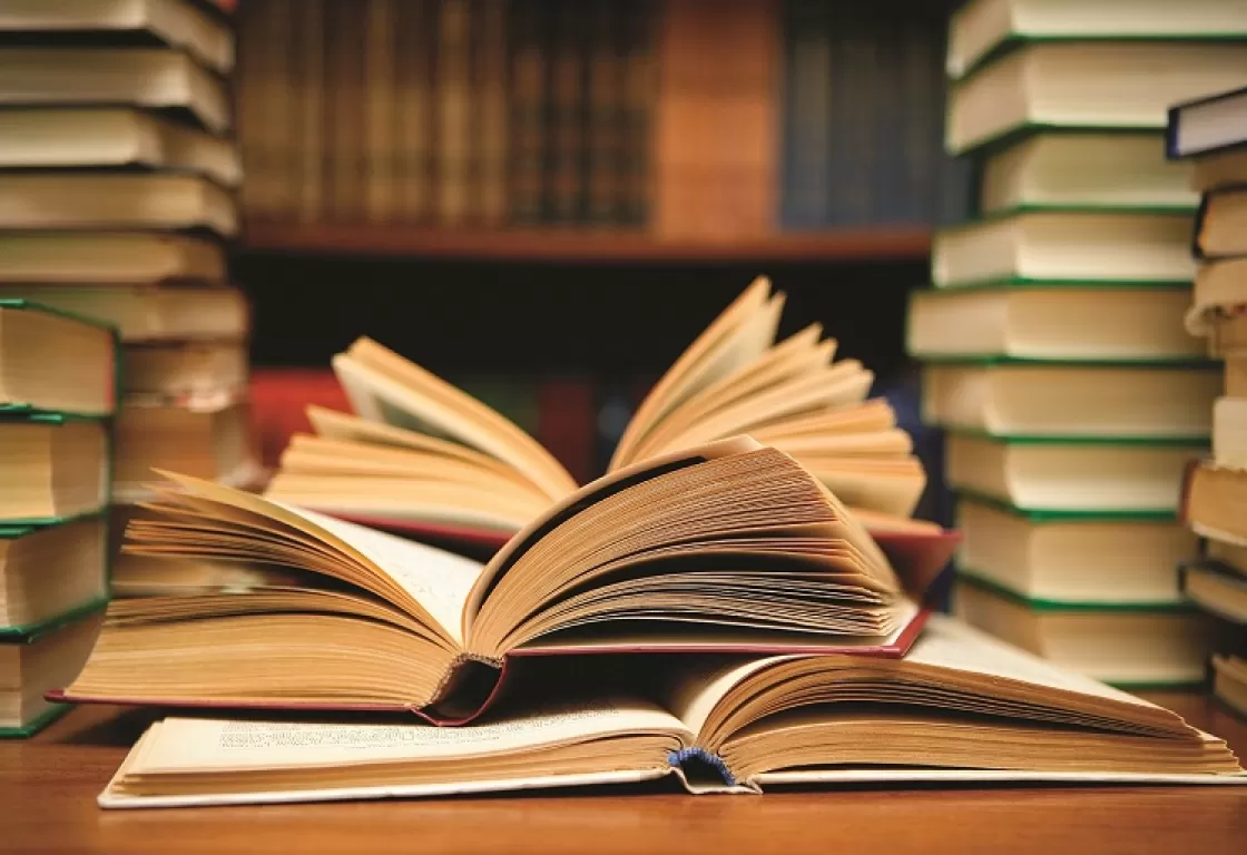 تعدد الزوجات بين قيود الفقه ومرونة القرآن الكريم: تفسيرات أُحيلت إلى الهامش تعدد الزوجات بين قيود الفقه ومرونة القرآن الكريم: تفسيرات أُحيلت إلى الهامش