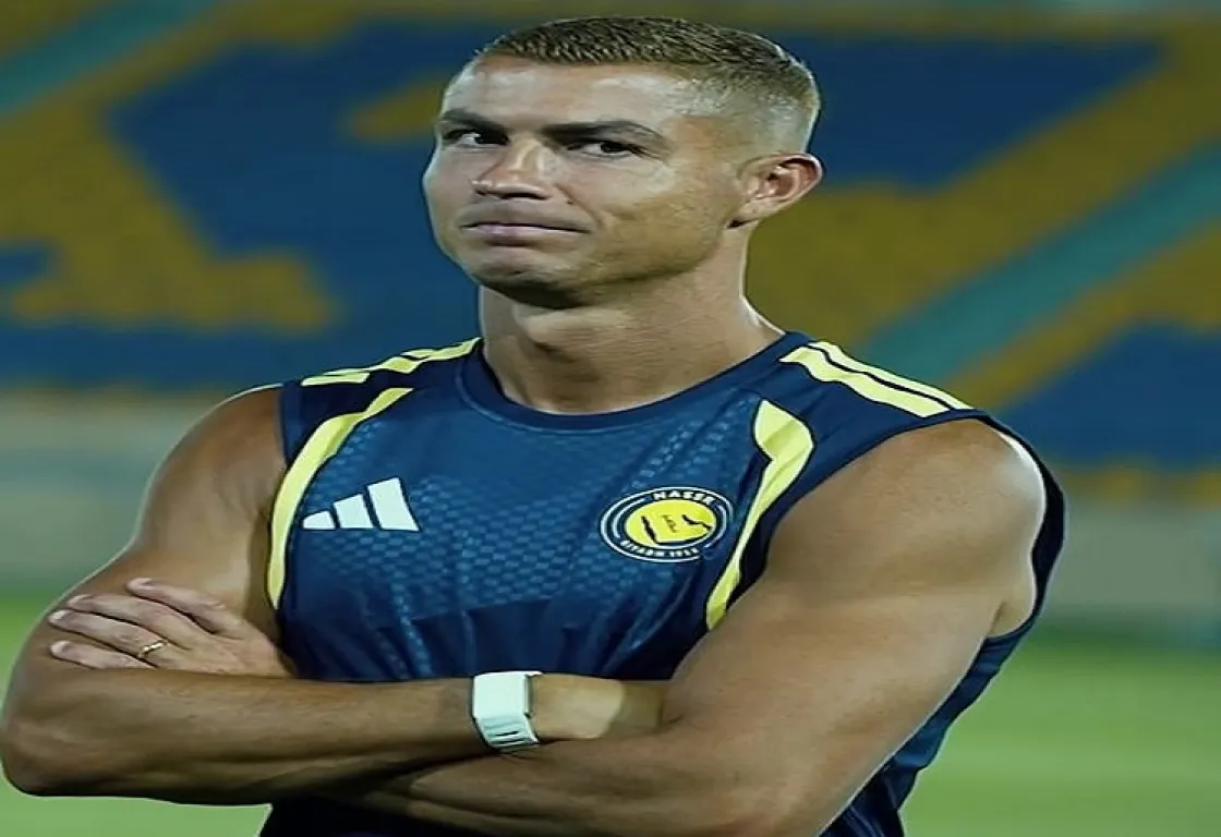 كريستيانو رونالدو يلمّح إلى اعتزال كرة القدم بنهاية الموسم