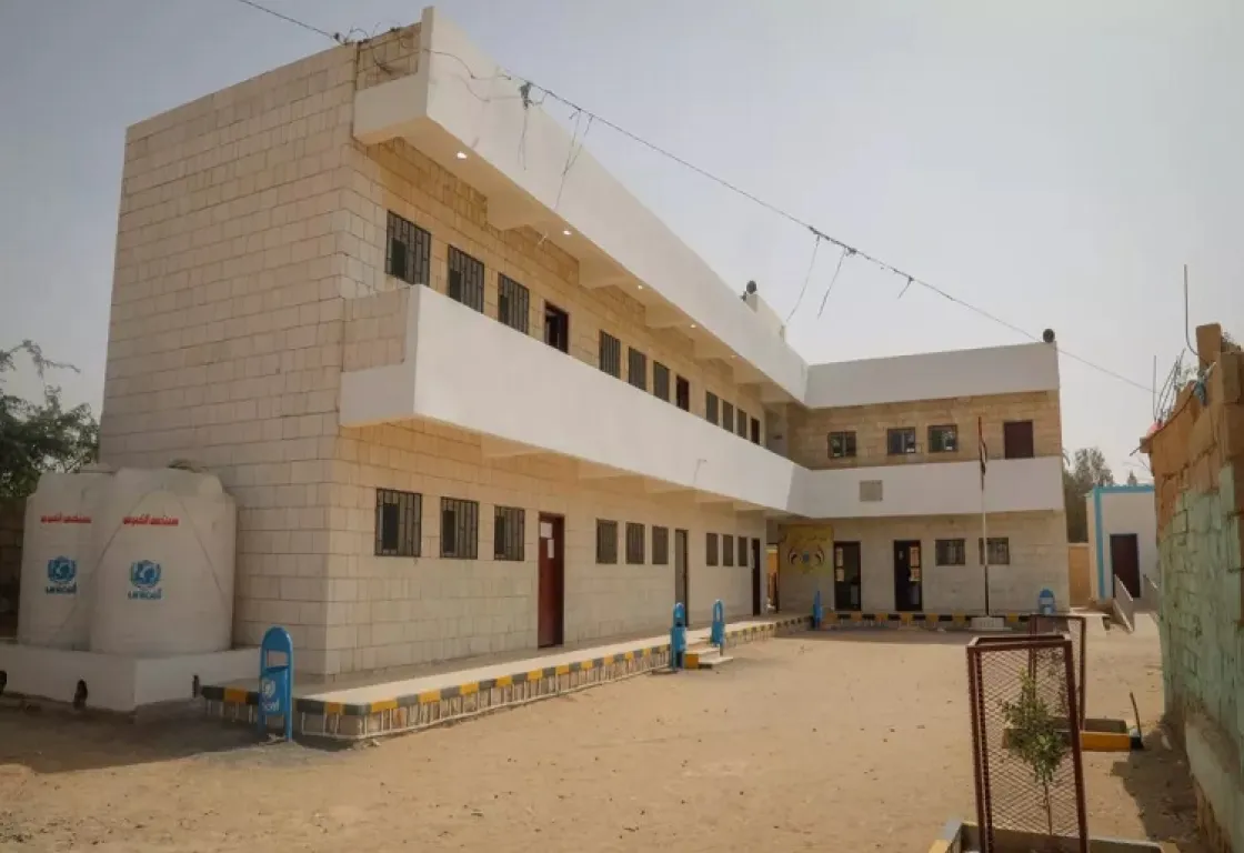 مدرسة تتحول إلى سجن... اتهامات لإخوان اليمن بتعريض أطفال للخطر
