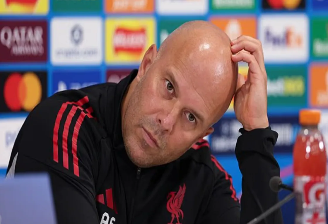 قبل مواجهة ريال مدريد.. جيمي كاراغر يحذّر سلوت من أزمة محيرة في الخط الهجومي