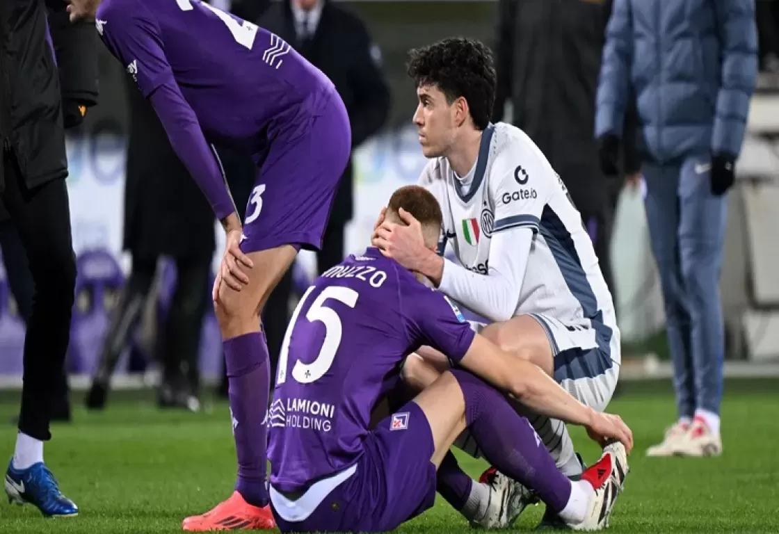 ليلة حزينة في الدوري الإيطالي: انهيار لاعب فيورنتينا وسقوط والدته في المدرجات ليلة حزينة في الدوري الإيطالي: انهيار لاعب فيورنتينا وسقوط والدته في المدرجات