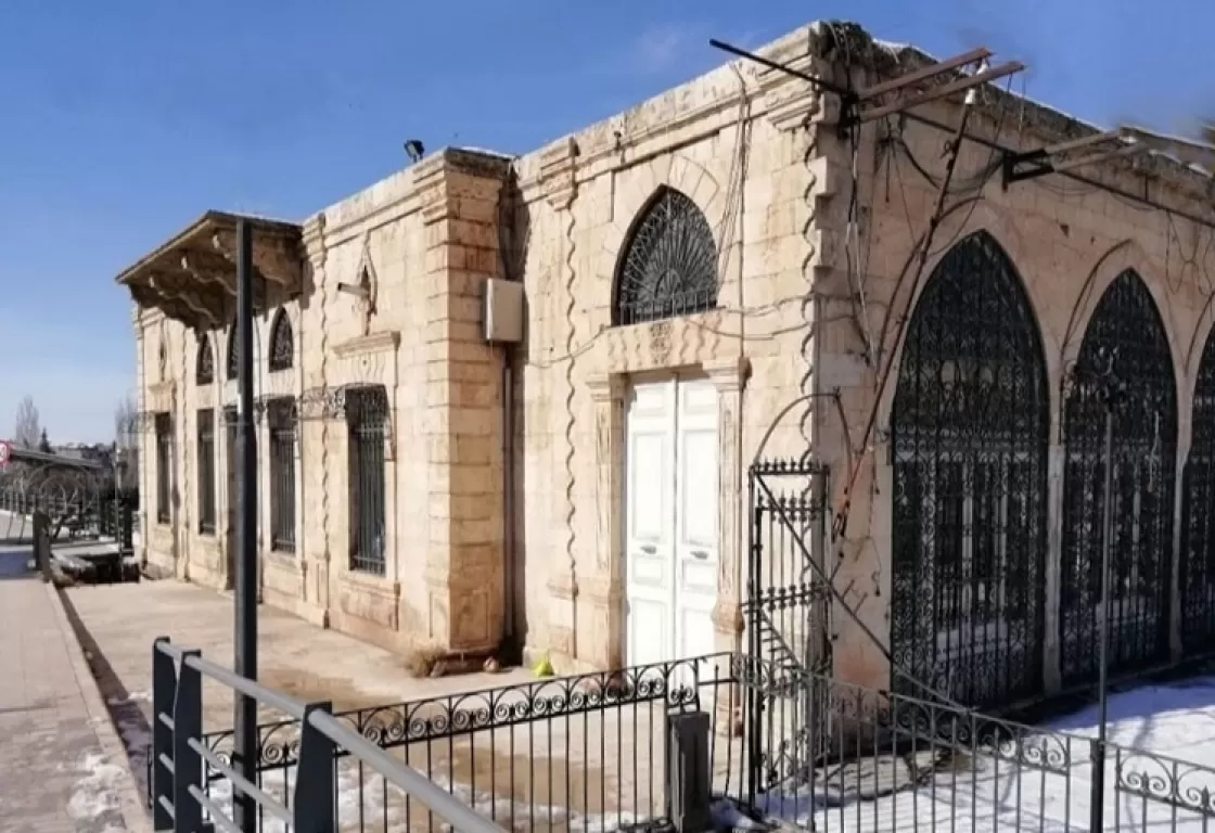 بعد أن دمرتها إسرائيل..منشية بعلبك تقاوم النسيان