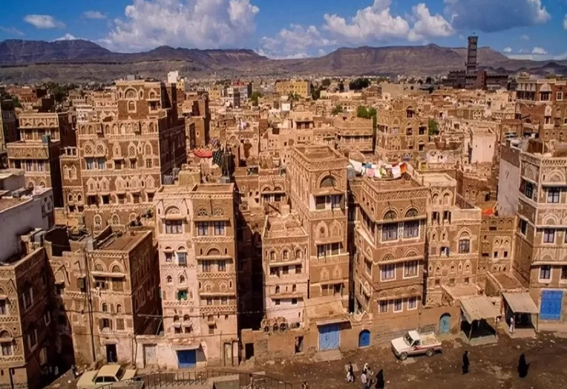 الحوثيون يخططون لطمس هوية مدينة صنعاء القديمة... و(اليونيسكو) تتدخل الحوثيون يخططون لطمس هوية مدينة صنعاء القديمة... و(اليونيسكو) تتدخل