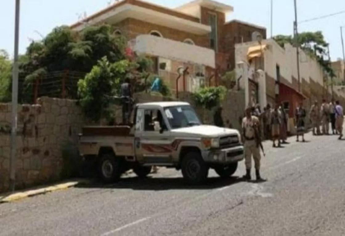 اعتداء وحشي في تعز... هل باتت كاميرات الإعلام هدفًا للإخوان؟ اعتداء وحشي في تعز... هل باتت كاميرات الإعلام هدفًا للإخوان؟