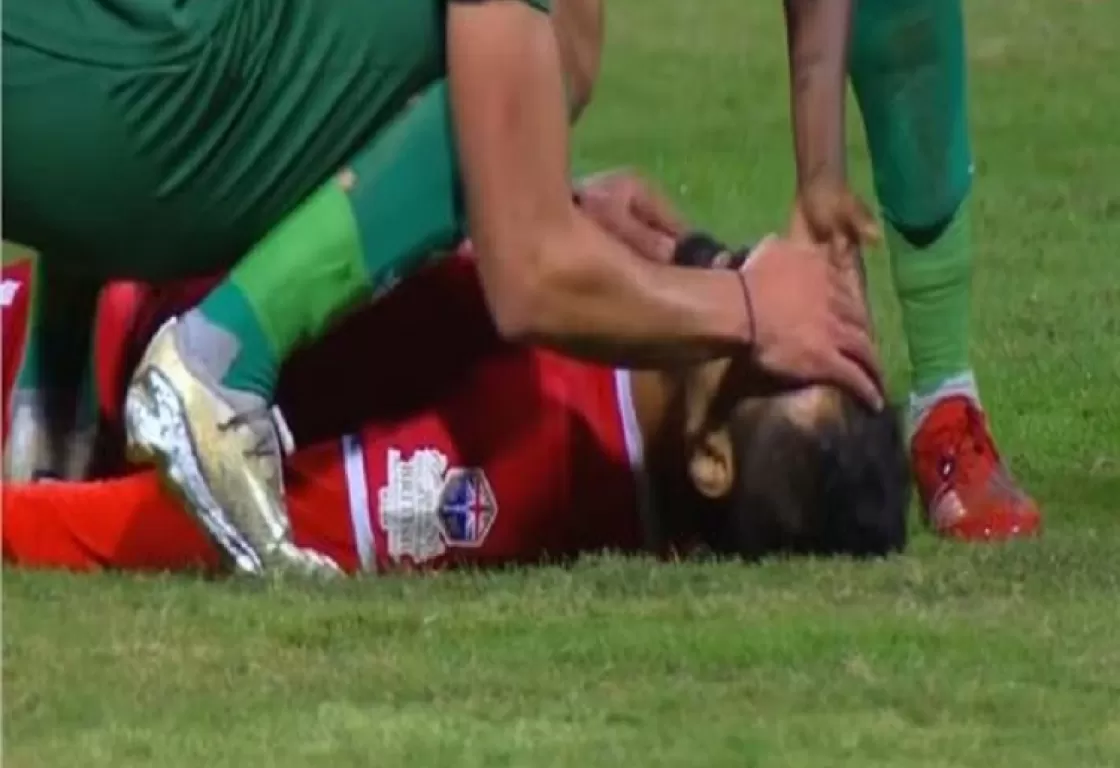 توقف قلبه أثناء المباراة؛ نجم الدوري المصري على أجهزة التنفس الصناعي
