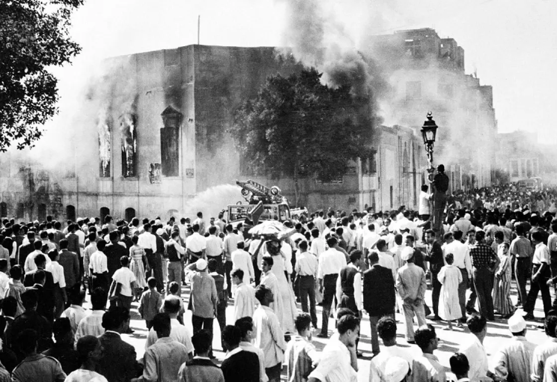المؤسسات الدينية من التأميم إلى التوظيف... تحولات المؤسسة الدينية في مصر (1952-1981) المؤسسات الدينية من التأميم إلى التوظيف... تحولات المؤسسة الدينية في مصر (1952-1981)