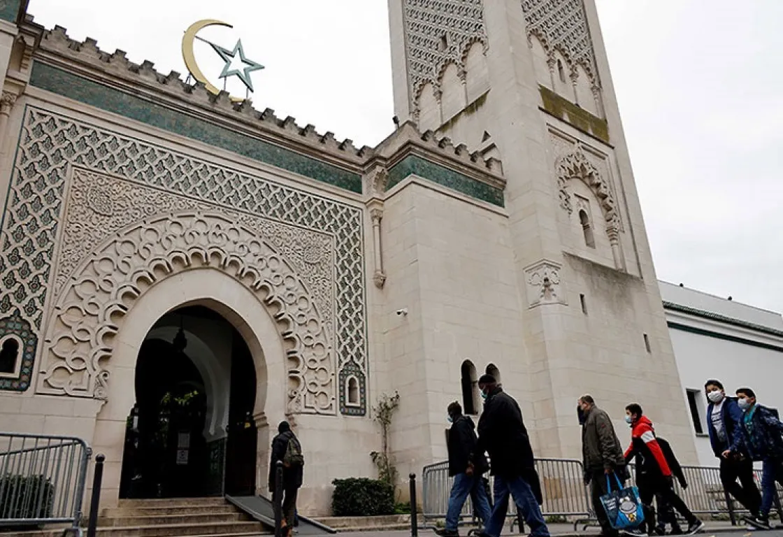 فرنسا تعجز عن مواجهة "تغلغل الإخوان" بعد عام على تقرير الاختراق... ما القصة؟