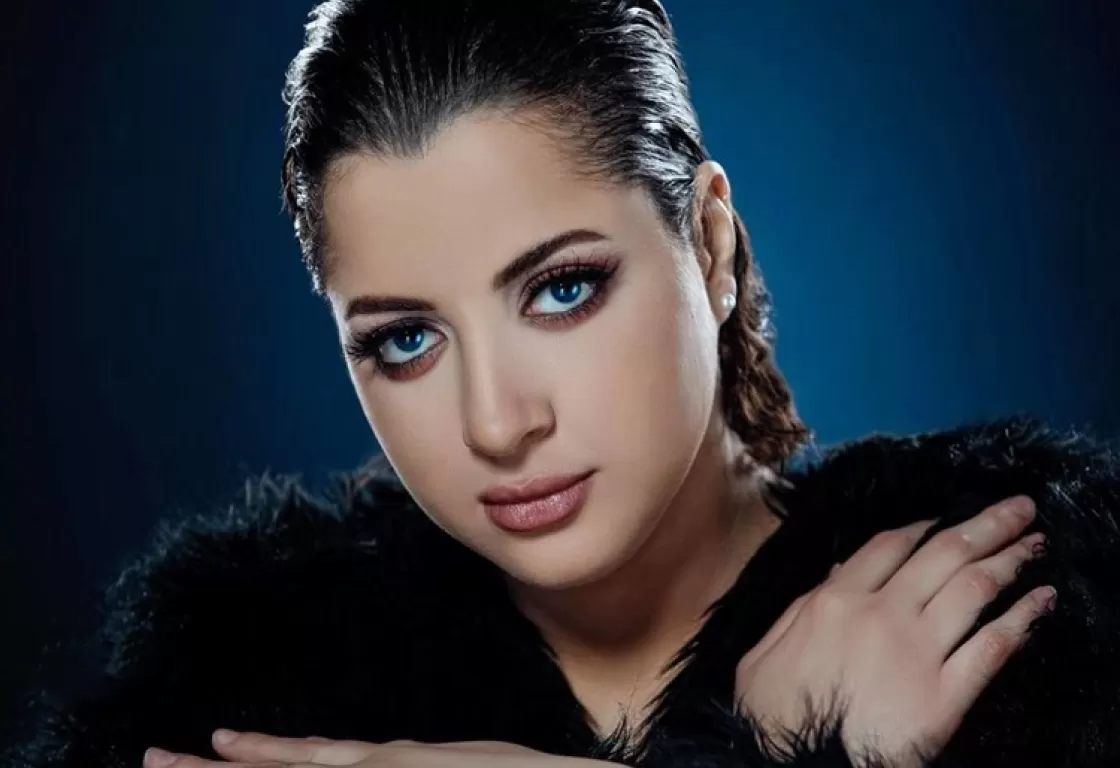 منى فاروق : نفسي أفرح ومحتاجة شغل بفلوس حلال. منى فاروق : نفسي أفرح ومحتاجة شغل بفلوس حلال.