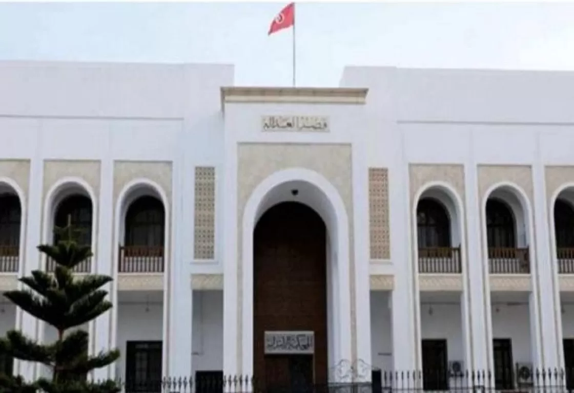 القضاء التونسي يصطاد "الذباب الأزرق" الإخواني القضاء التونسي يصطاد "الذباب الأزرق" الإخواني