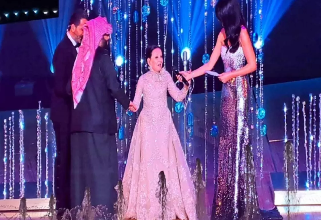 اعتزال الزعيم وظهور نجاة الصغيرة.. أبرز مفاجأت مهرجان joy awards اعتزال الزعيم وظهور نجاة الصغيرة.. أبرز مفاجأت مهرجان joy awards