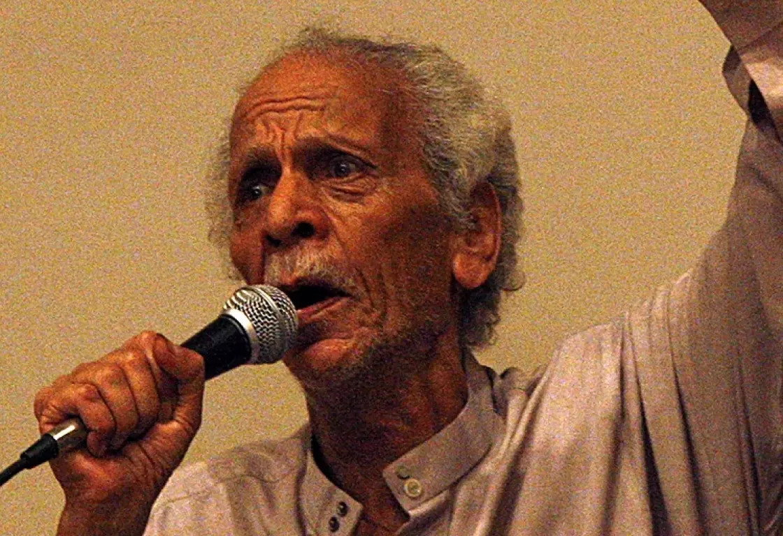 أحمد فؤاد نجم... هل للجنون حدود؟ أحمد فؤاد نجم... هل للجنون حدود؟