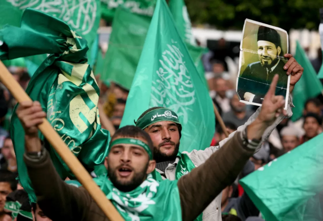 "البنادق المستأجرة".. كتاب يكشف أكاذيب الإخوان للسيطرة على عقول الشباب "البنادق المستأجرة".. كتاب يكشف أكاذيب الإخوان للسيطرة على عقول الشباب