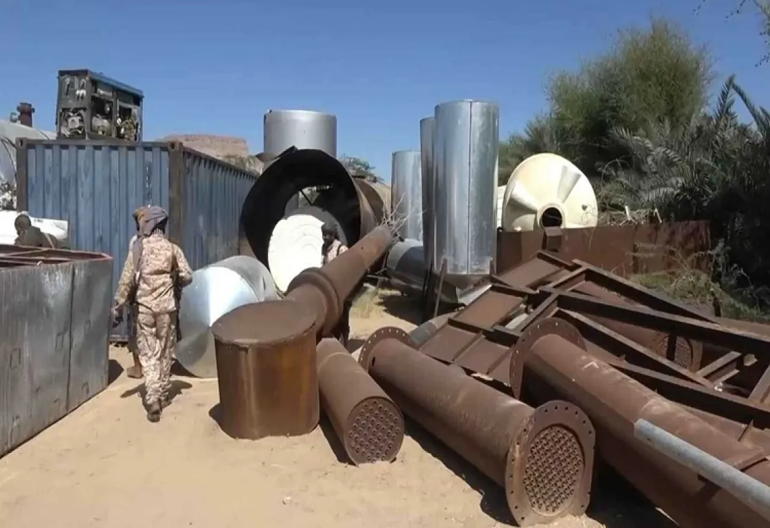 بحماية "مافيا الإخوان"... القوات الجنوبية تضبط معامل سرية لنهب نفط حضرموت