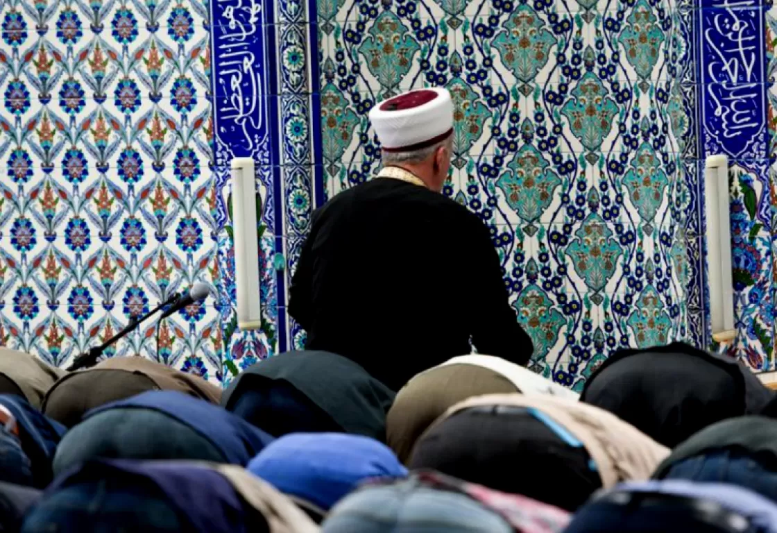 كيف قررت النمسا علاج مشكلة "استيراد الأئمة"؟ كيف قررت النمسا علاج مشكلة "استيراد الأئمة"؟