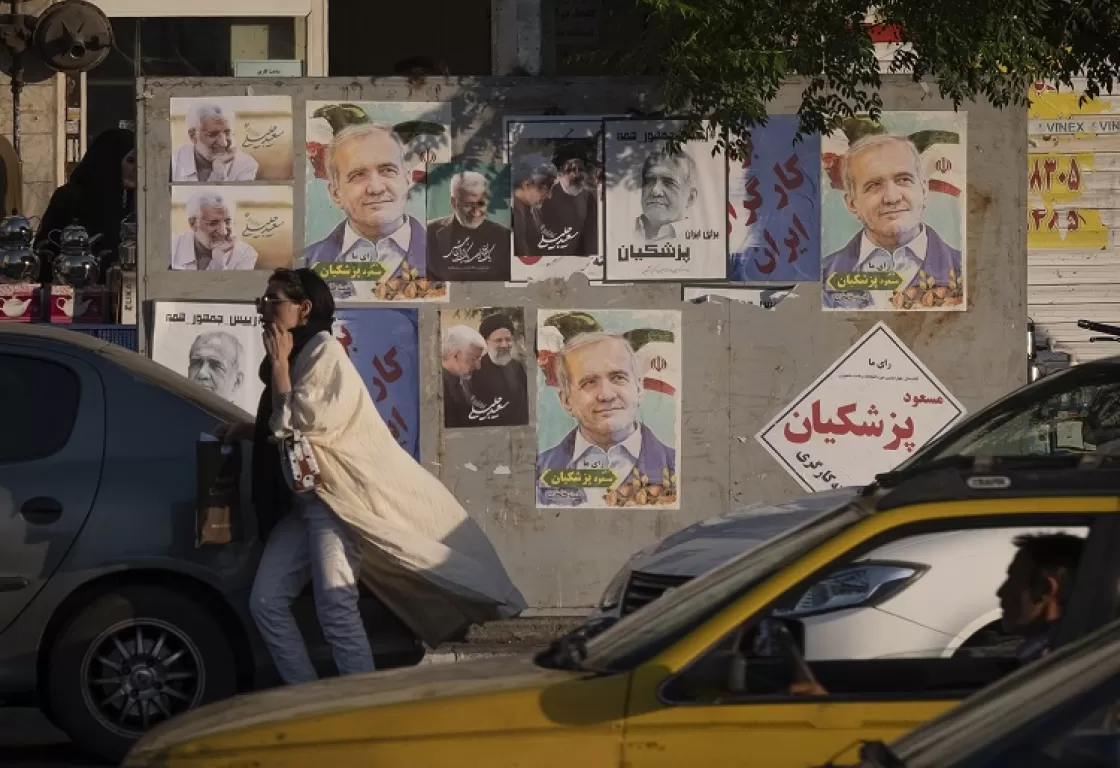 الأصوليون يتنافسون في الانتخابات الإيرانية والإصلاحيون خارج السباق الأصوليون يتنافسون في الانتخابات الإيرانية والإصلاحيون خارج السباق