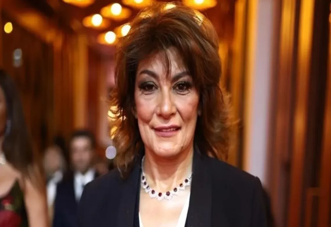 شاهد.. هكذا ردّت سماح أنور على منتقدي كلامها حول شرب الماء شاهد.. هكذا ردّت سماح أنور على منتقدي كلامها حول شرب الماء