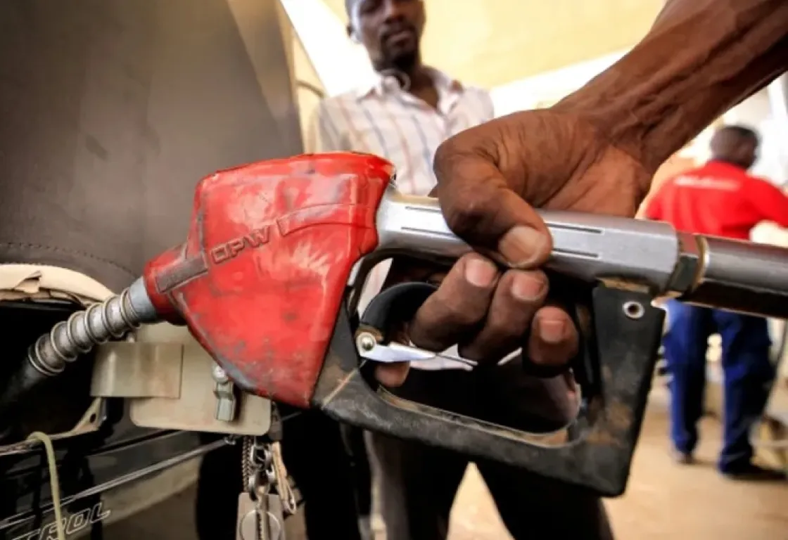 قطاع الوقود في السودان: قرارات حكومة الجيش تكرس هيمنة فلول الإخوان قطاع الوقود في السودان: قرارات حكومة الجيش تكرس هيمنة فلول الإخوان