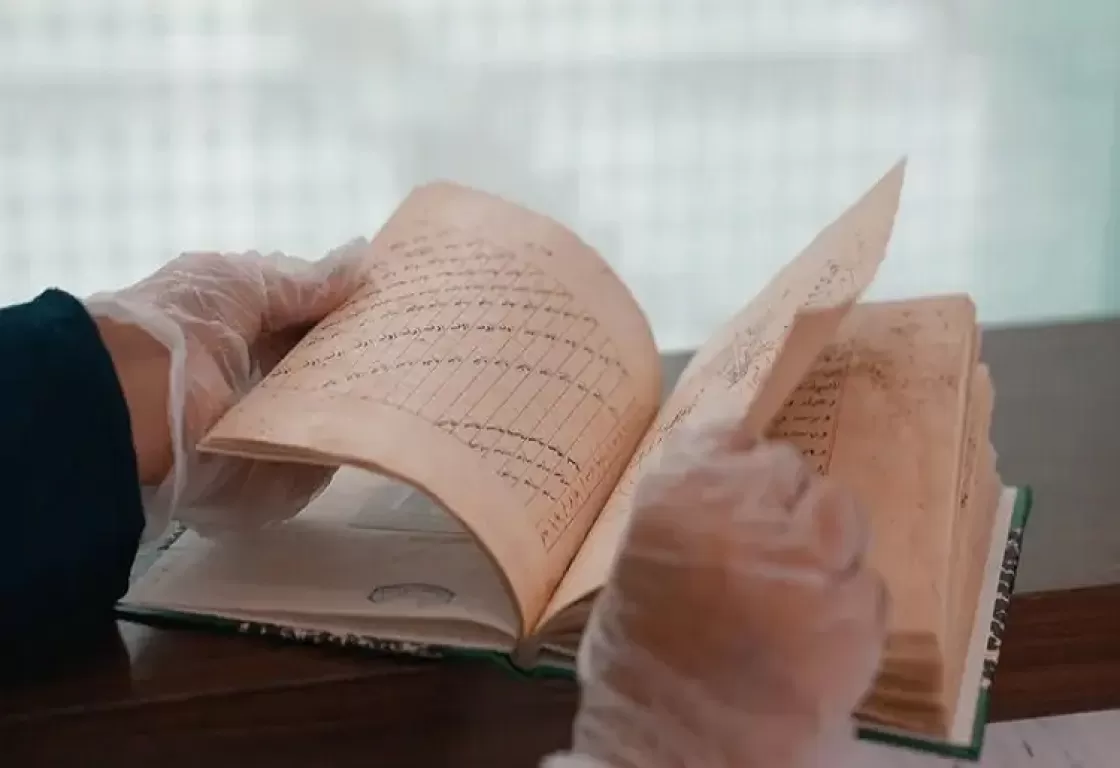 "الأدوار في الموسيقى" مخطوطة نادرة في مكتبة الملك عبد العزيز.. هذا ما جاء فيها "الأدوار في الموسيقى" مخطوطة نادرة في مكتبة الملك عبد العزيز.. هذا ما جاء فيها