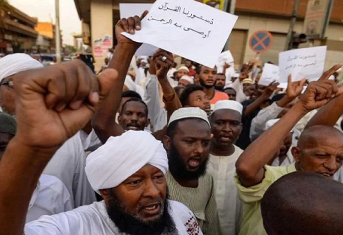 كتائب الإخوان تعود من تحت الرماد: السودان يحترق من جديد