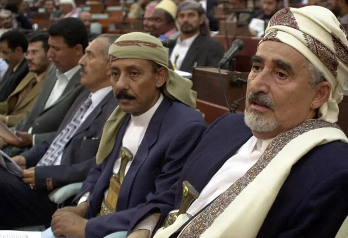شبكات الظل في تعز: كيف أعادت فضيحة رأس الأفعى كشف نفوذ الإخوان