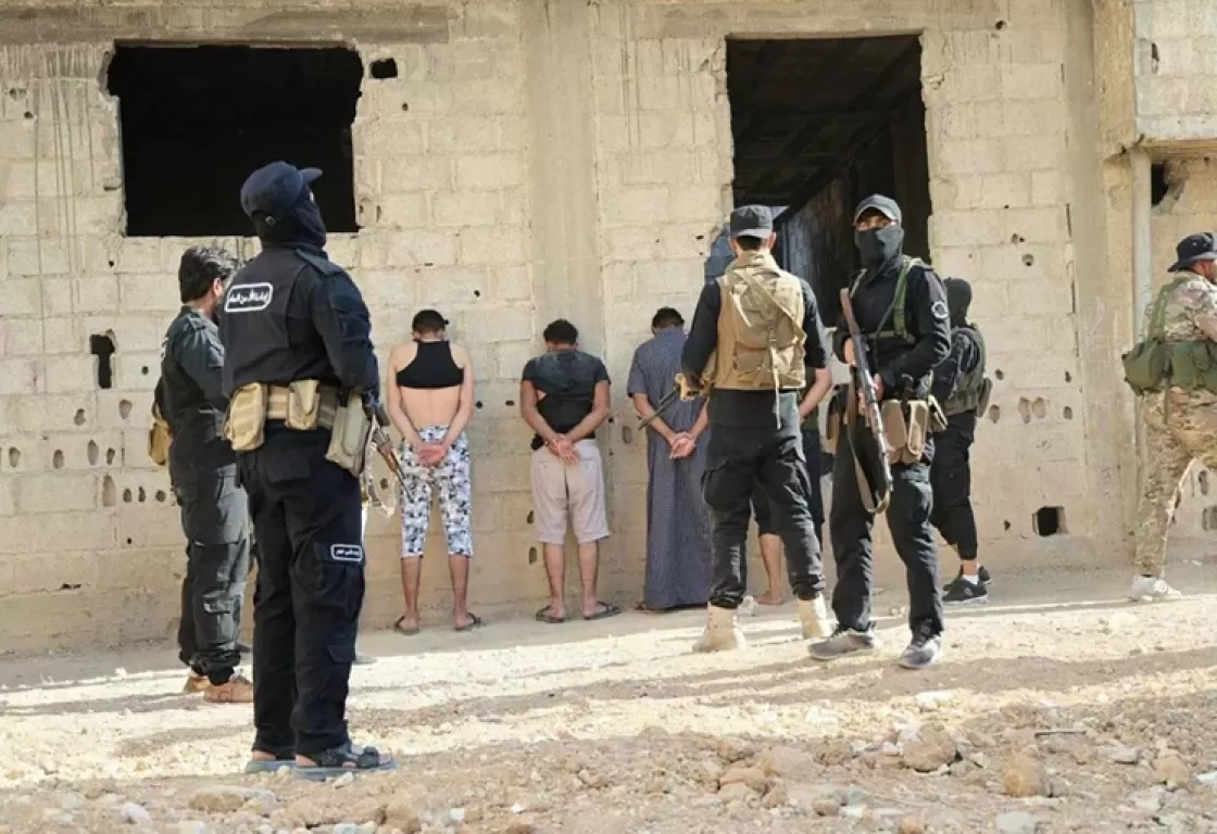 سوريا تبدل الضابط بالشيخ... هل عاد زمان الحسبة؟