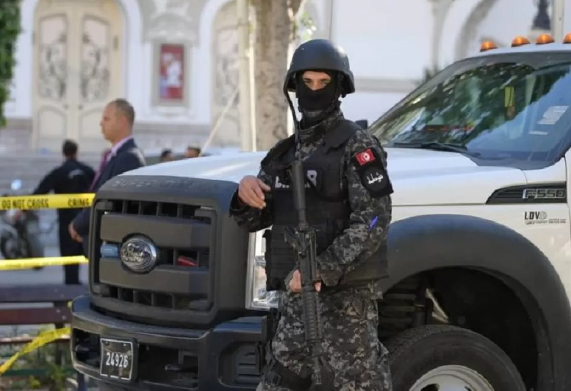 إرث الإخوان يؤرق الأمن التونسي.. القبض على إرهابي خطير بحوزته أسلحة وحزام ناسف