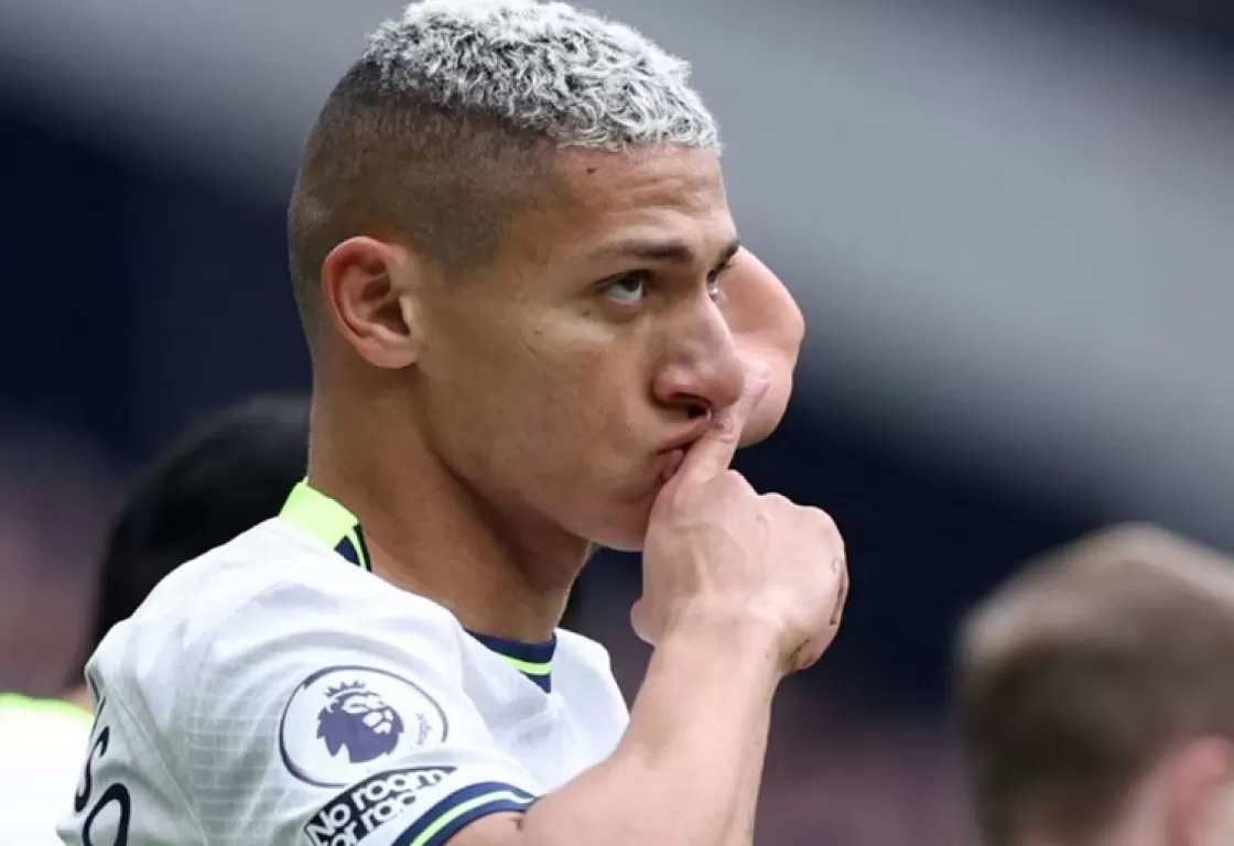 ثنائي الدوري الإنجليزي على رادار الأندية السعودية