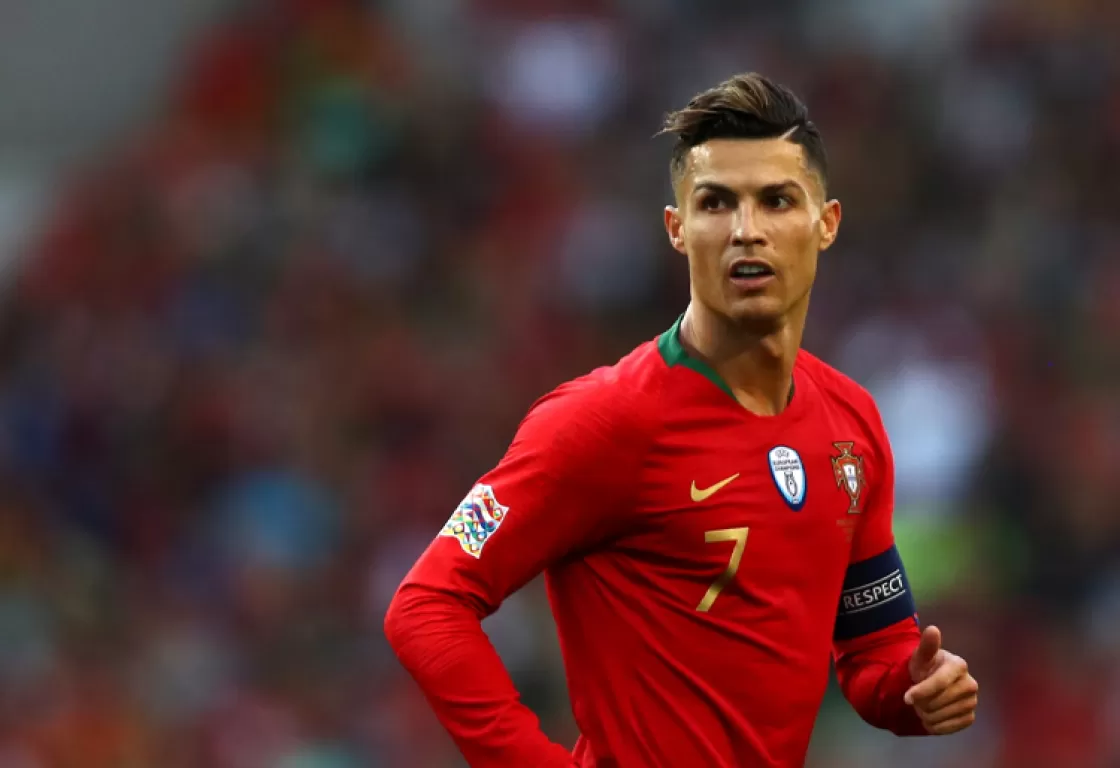 رونالدو يواصل تحطيم الأرقام ويهدي منتخب بلاده فوزاً صعباً رونالدو يواصل تحطيم الأرقام ويهدي منتخب بلاده فوزاً صعباً
