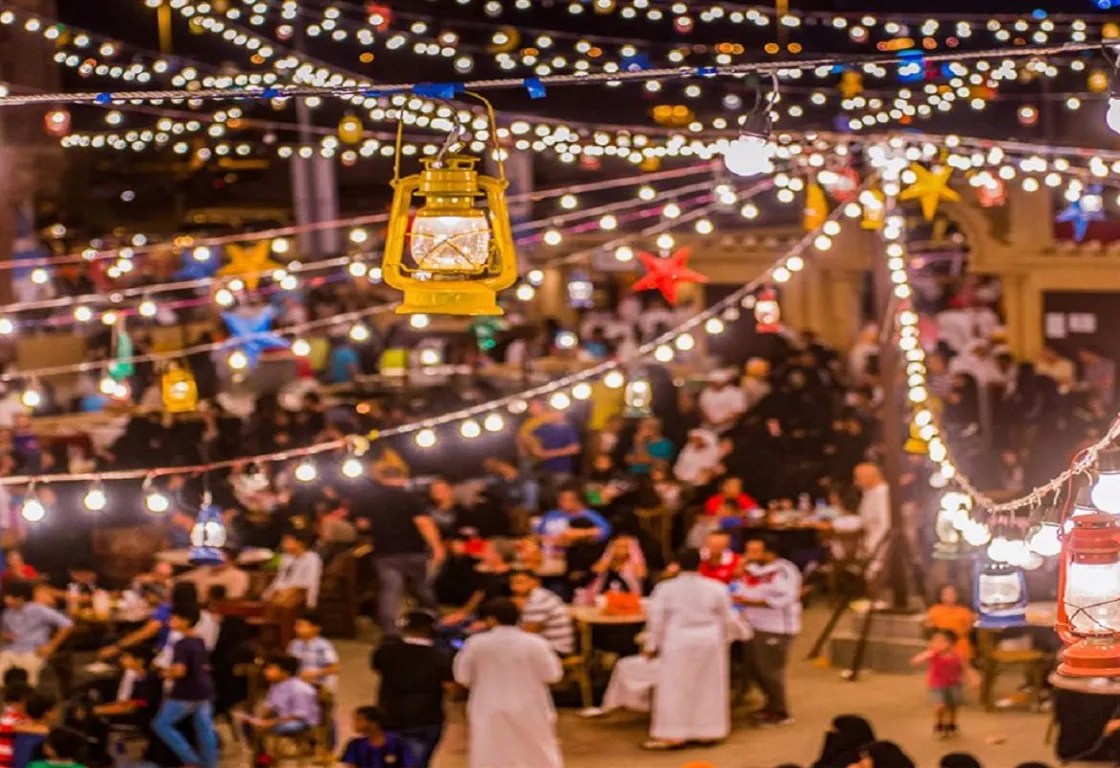"رمضان" بين جوهر المعنى وفخ الشكلانية "رمضان" بين جوهر المعنى وفخ الشكلانية