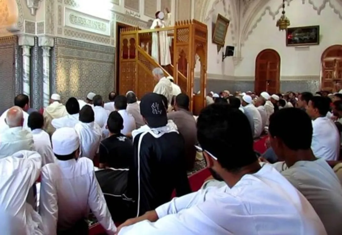 الإسلام السياسي والخطبة الموحدة... بين السيطرة الدعوية وتوحيد الرسالة