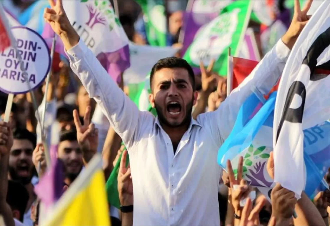 تركيا تواصل التضييق على الأكراد... ما الجديد؟ وما علاقة مديرية الشؤون الدينية؟