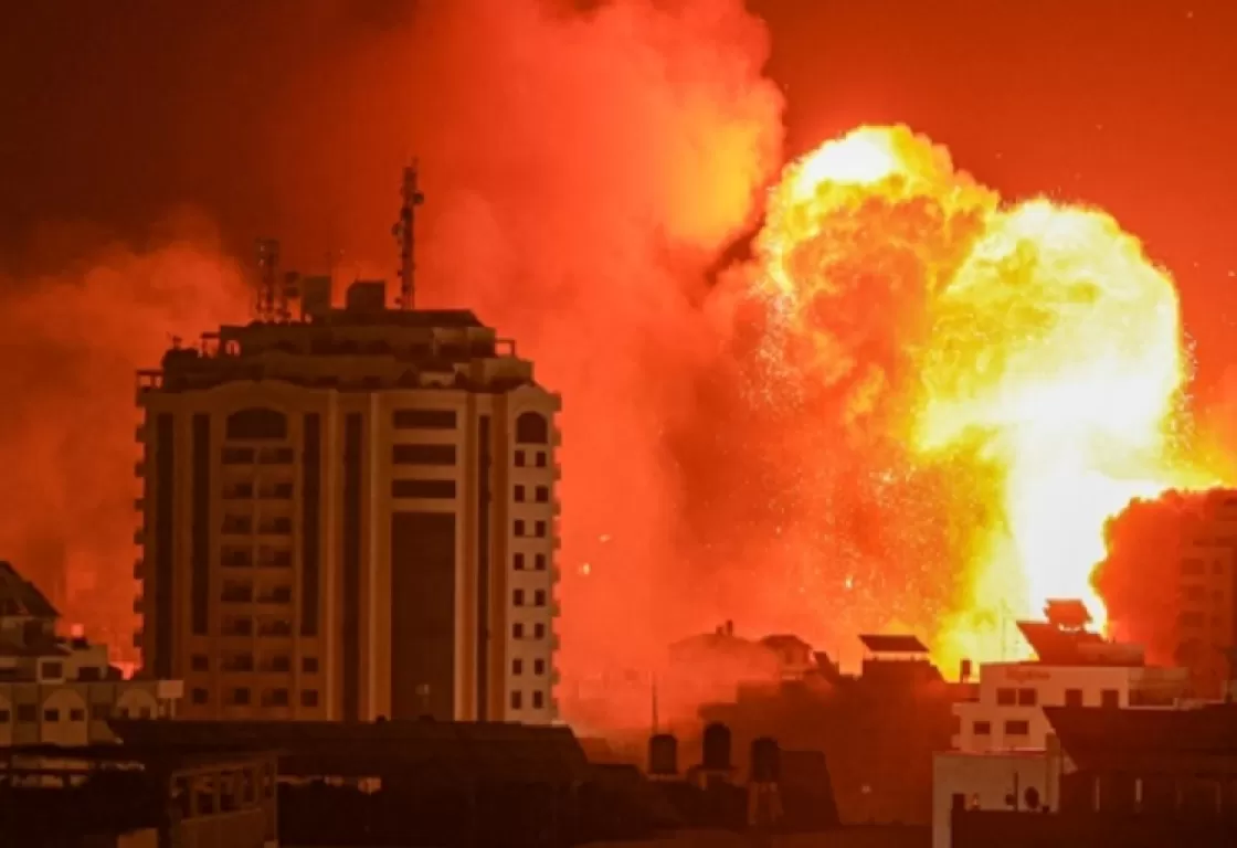 قصف عنيف وتقسيم القطاع.. وإسرائيل تستعين بمرتزقة.. ما جديد المشهد في غزة؟ قصف عنيف وتقسيم القطاع.. وإسرائيل تستعين بمرتزقة.. ما جديد المشهد في غزة؟
