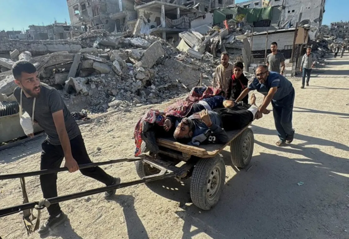 حين تصبح الطرق جزءًا من المأساة... كيف تحولت المواصلات في غزة إلى معركة يومية للبقاء؟