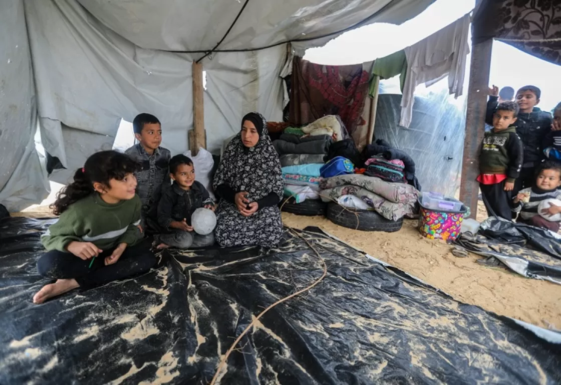 عن الفلسطيني الذي يحمل خيمته على ظهره منذ (100) عام... سوف يحكي التاريخ